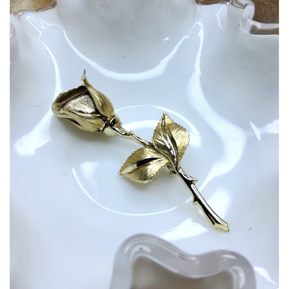 vintage gold tone stem leaf and rose bud brooch